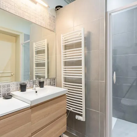 One-bedroom In The Center Of Town! Apartamento Lila